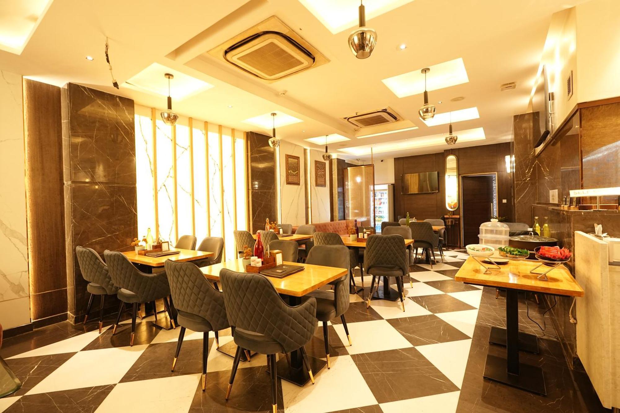 Empire Suites, Új-Delhi Kültér fotó