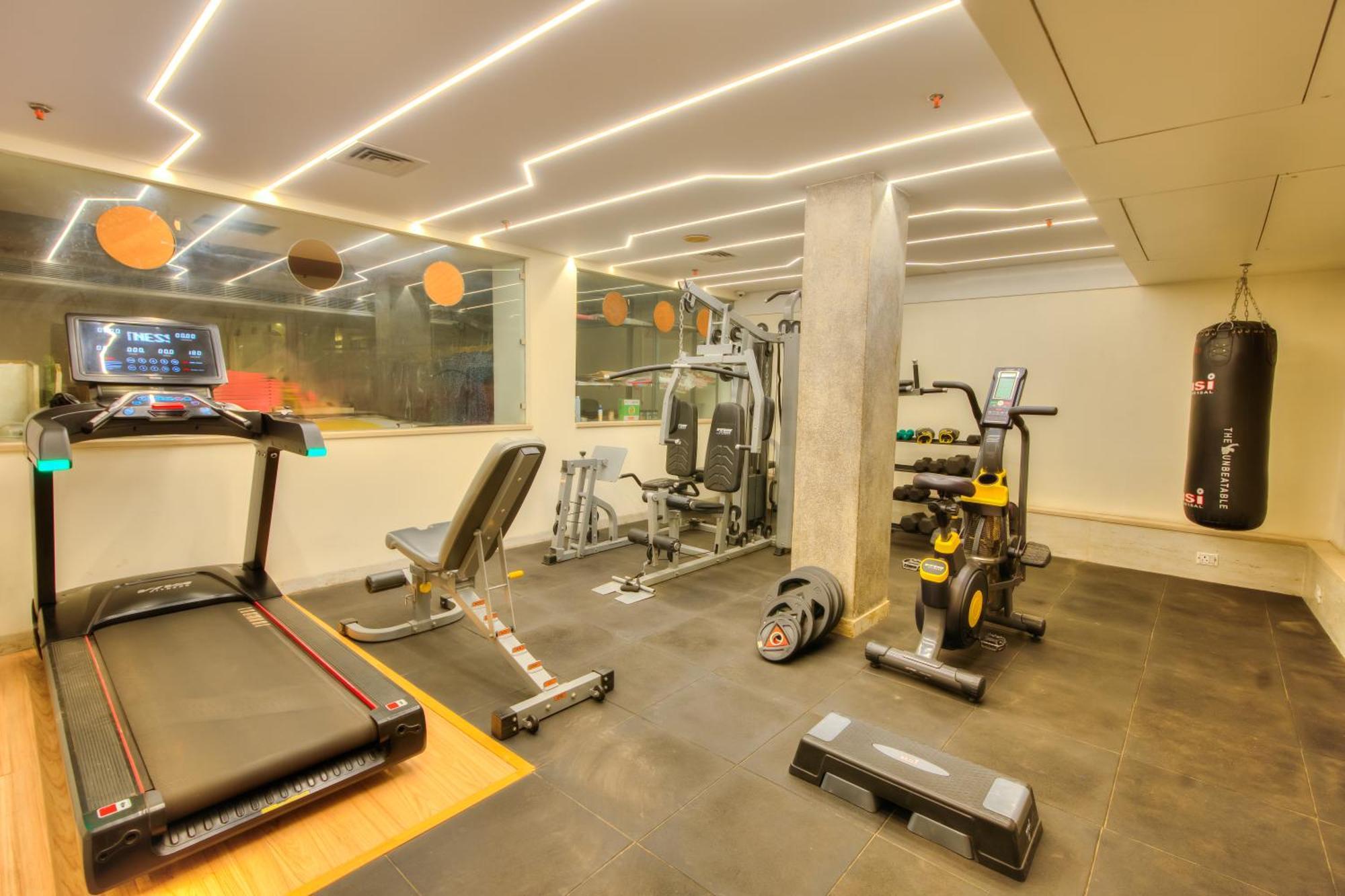 Empire Suites, Új-Delhi Kültér fotó