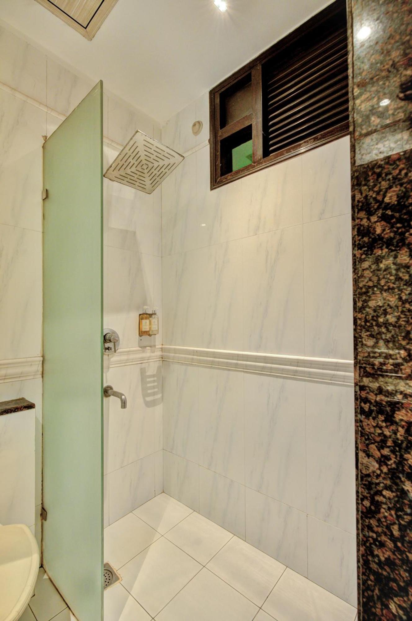 Empire Suites, Új-Delhi Kültér fotó