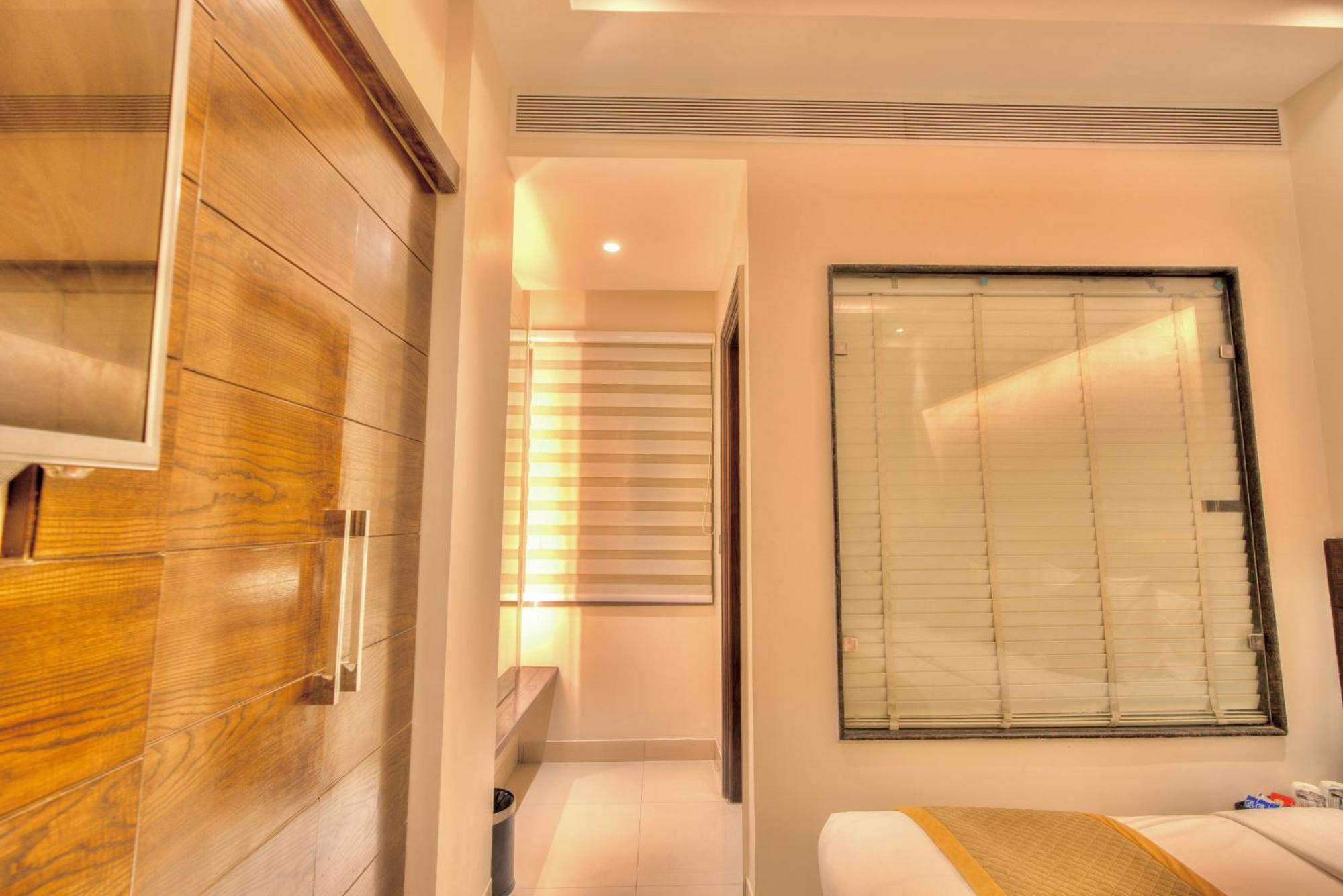 Empire Suites, Új-Delhi Kültér fotó