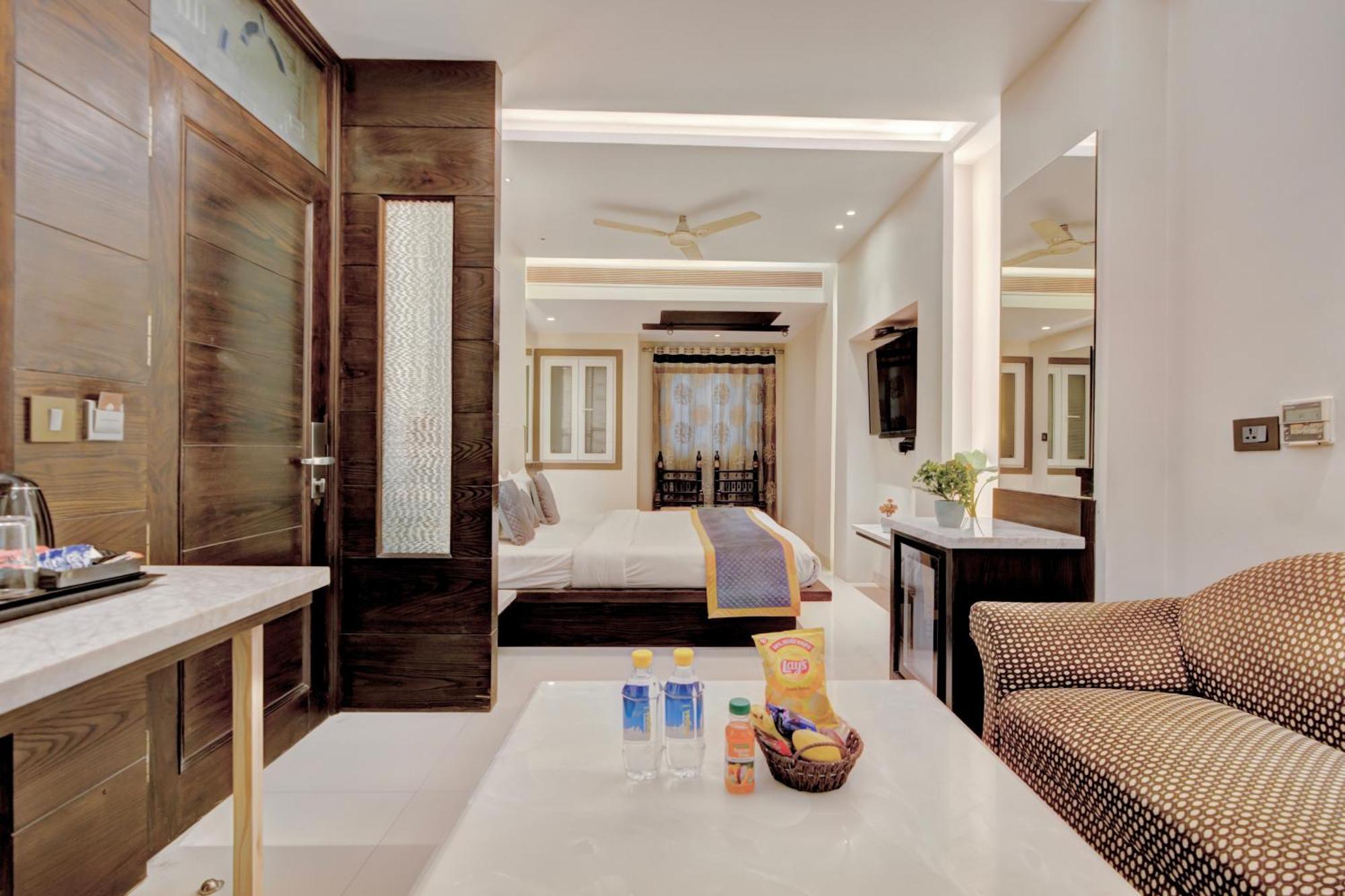 Empire Suites, Új-Delhi Kültér fotó