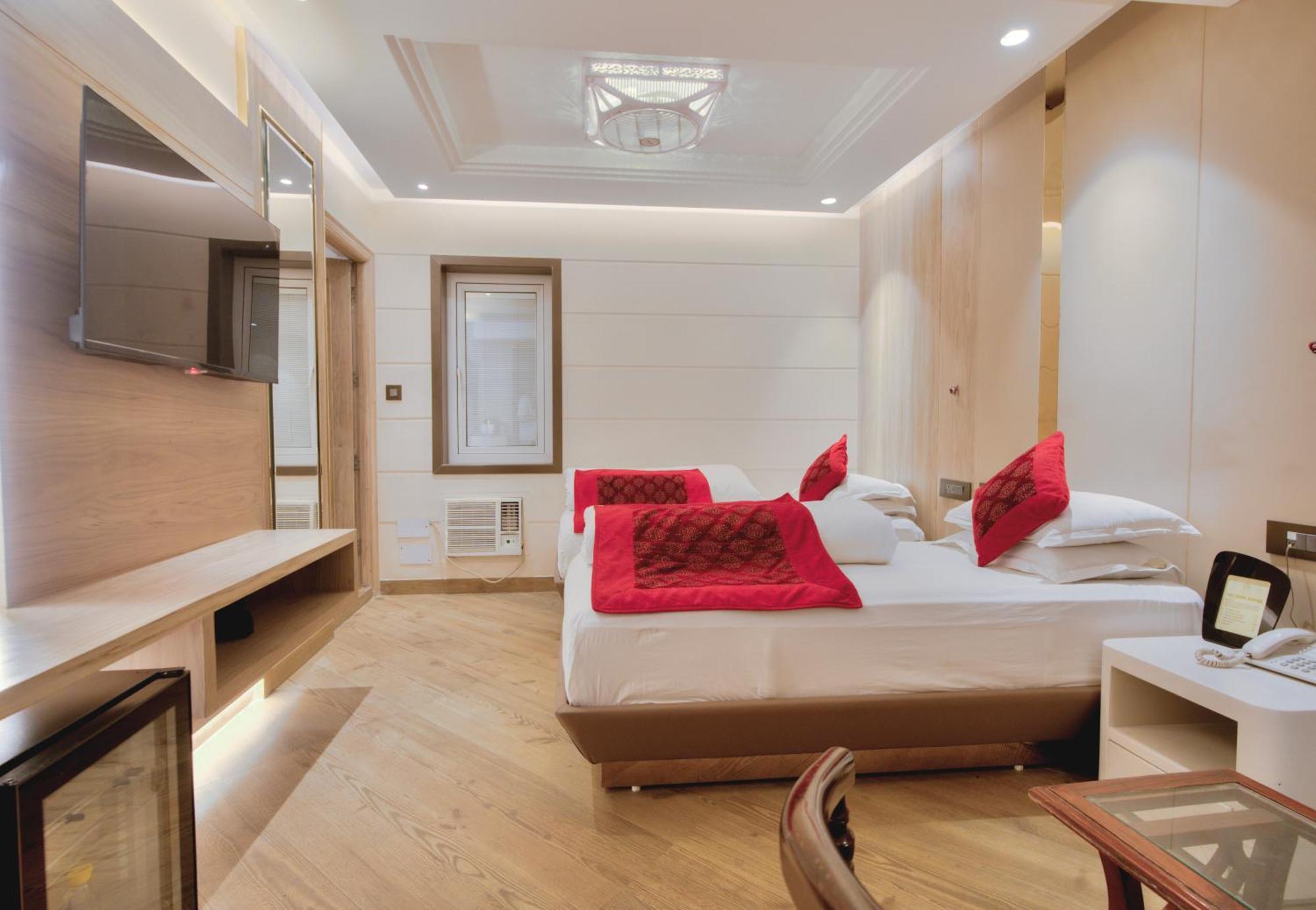 Empire Suites, Új-Delhi Kültér fotó